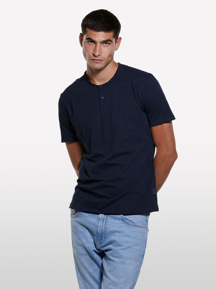 Dark blue Henley t-shirt - men's short sleeve t-shirts - Dark Blue | Sisley image number 3